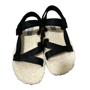 New with box Renew Teddy Sport Faux Fur Sherpa lined Sport sandal black size 8